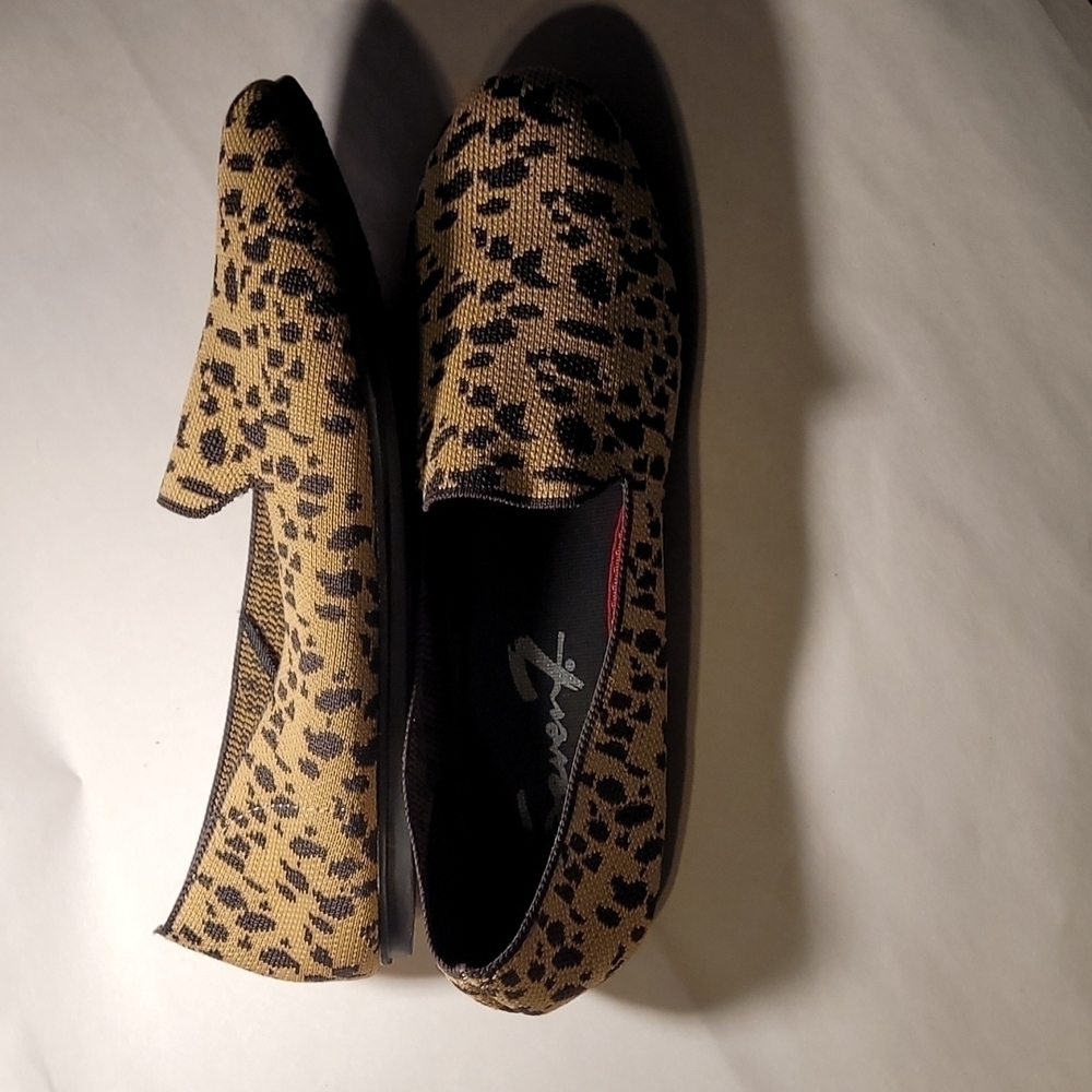 Women's Seven7 New Flats - Picture 3 of 8